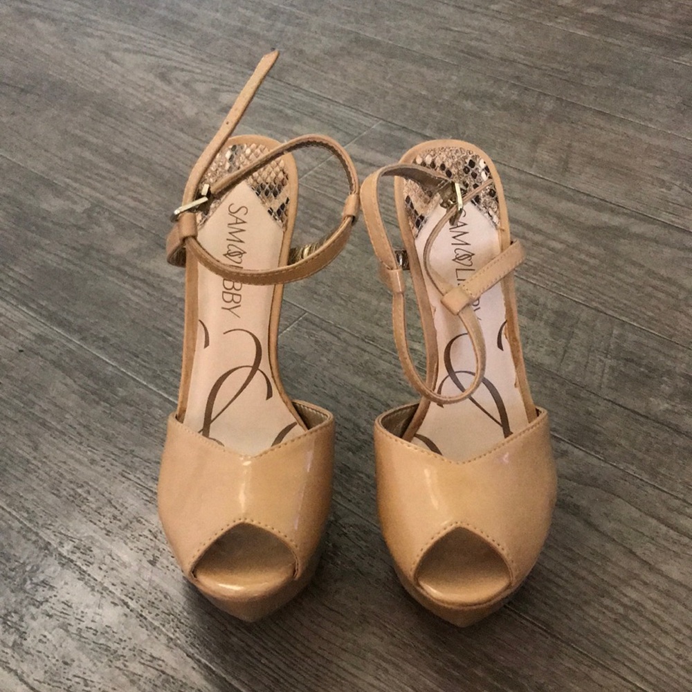 Nude heels